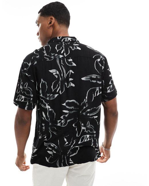 Camisa negra con solapas y estampado floral Jack & Jones de hombre de color Black