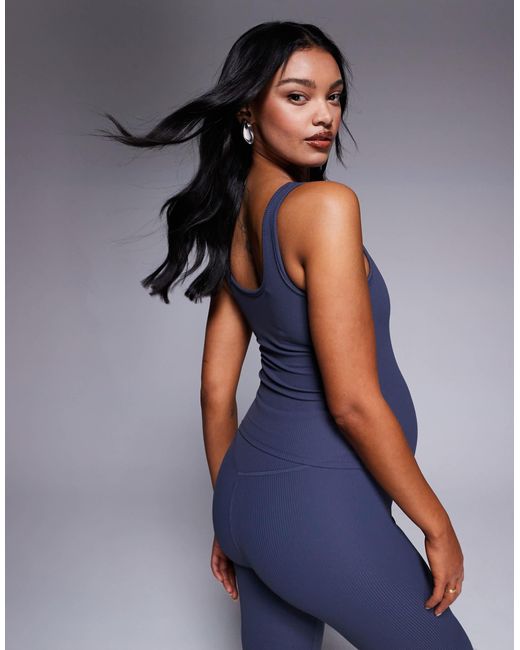 4505 Blue Maternity – weiches geripptes trägertop