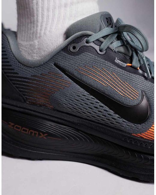 Nike Gray Vomero 18 Trainers for men