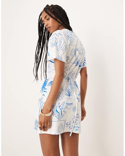 Never Fully Dressed Mini Jurk Met Gestrikte Taille En Palmprint in het Blue