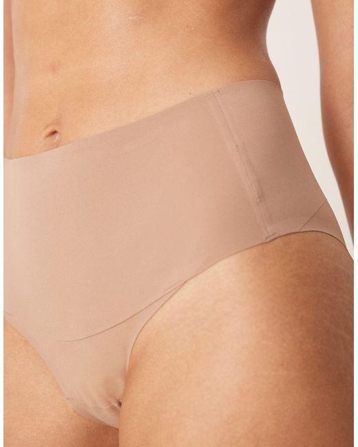 Braguitas Beis Café Con Leche Tipo Tanga Supersmooth Undie-Tectable De -Neutro Spanx de color Natural