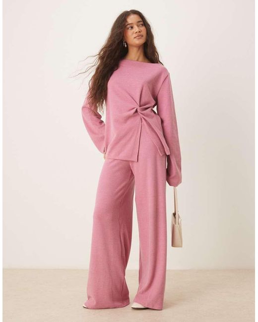 ASOS Superzachte Top Met Blote Schouders, Geknoopt Detail En Lange Mouwen in het Pink