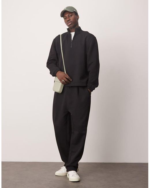 Joggers Negros De Pernera Recta Con Pinzas De (Parte De Un Conjunto) ASOS de hombre de color Black