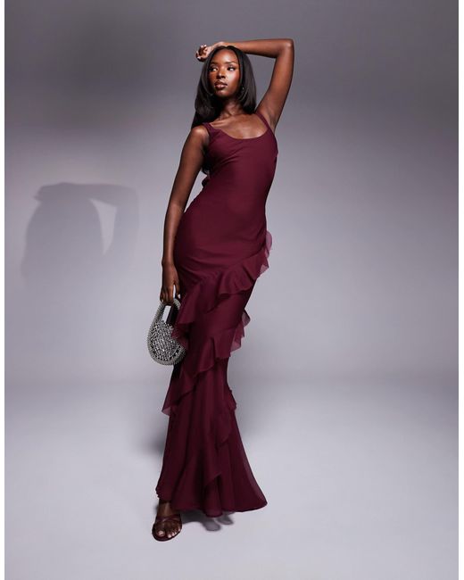 Robe longue à encolure dégagée, jupe volante et découpe dans le dos - noisette ASOS en coloris Purple
