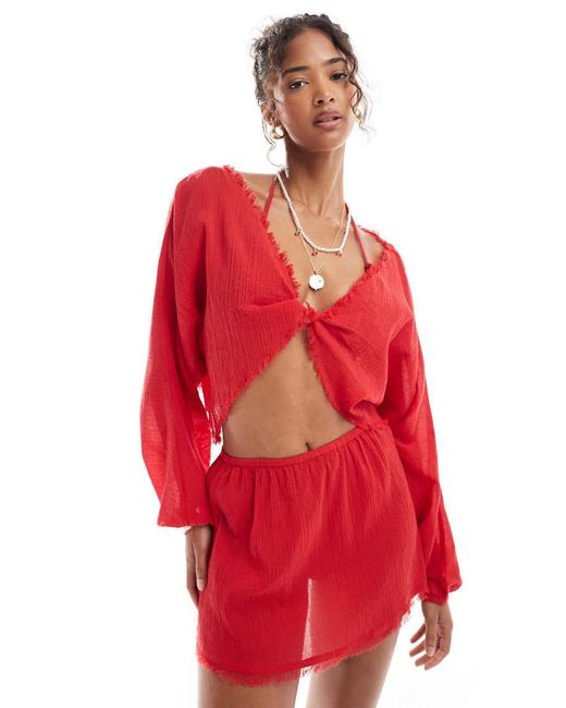 ASOS Mira in het Red