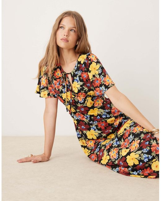 Nobody's Child Natural Anna Flutter Sleeve Midi Dress