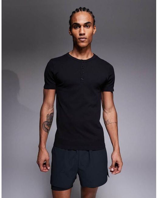 4505 Black Seamless Rib Slim Fit Henley T-shirt for men