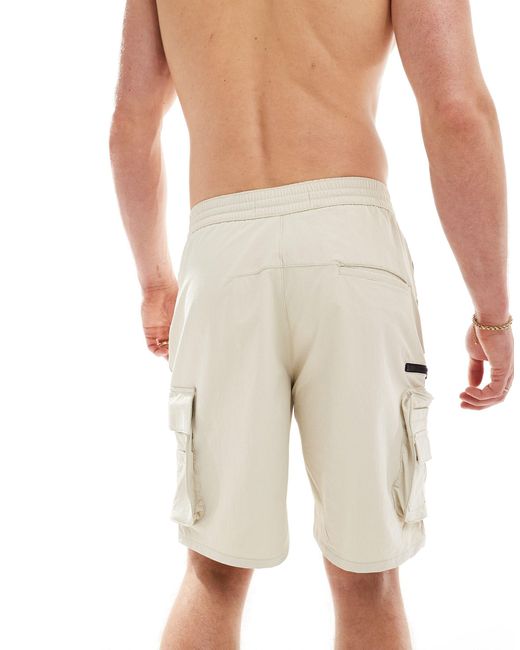 Bershka – nylon-shorts in Natural für Herren