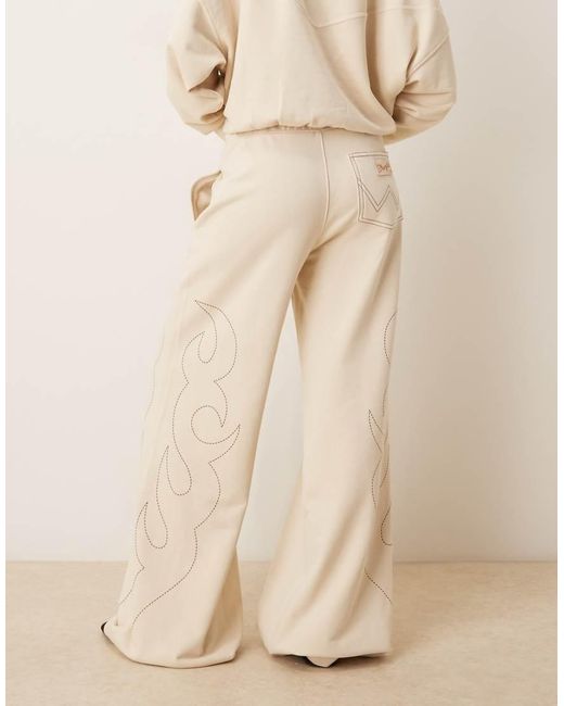 Wrangler Natural X Lainey Wilson Cowboy Co-ord Soft Trousers