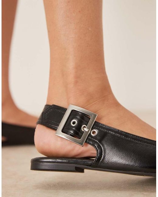 Bailarinas Negras Destalonadas Con Detalle De Hebilla Linear De ASOS de color Natural