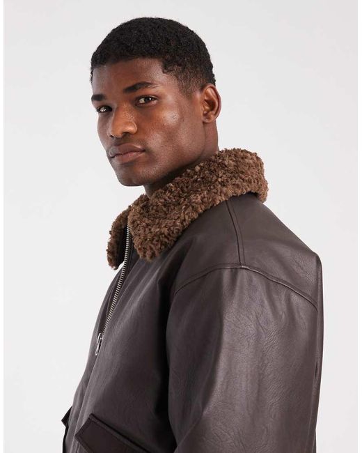 Chaqueta De Estilo Entrenador De Cuero Sintético Con Solapas De Borreguito De ASOS de hombre de color Brown