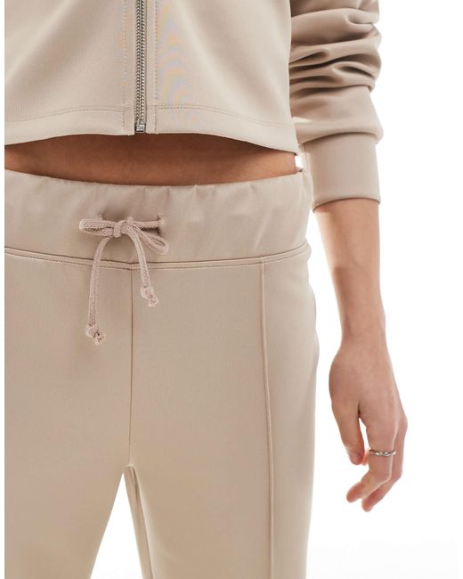 Miss Selfridge Natural – weiche, gerippte schlaghose