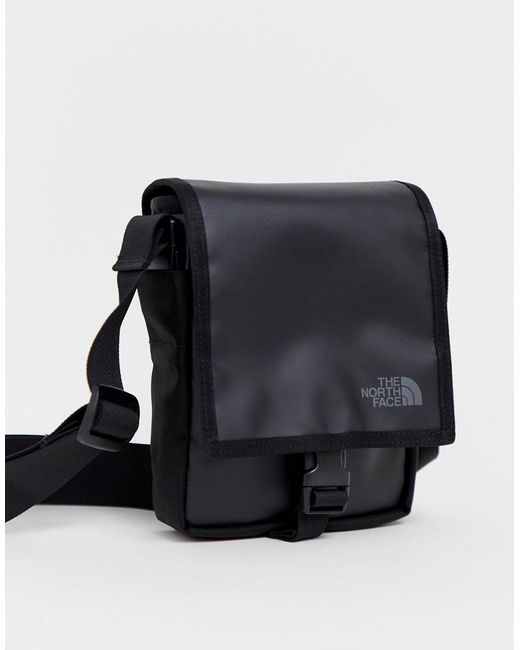 The North Face Bardu Flight Bag In Black for Men | Lyst