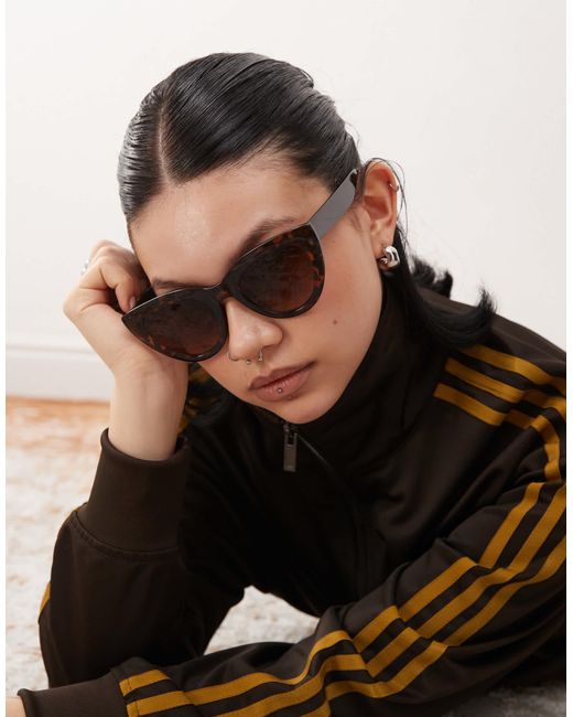 Lunettes Monki en coloris Black