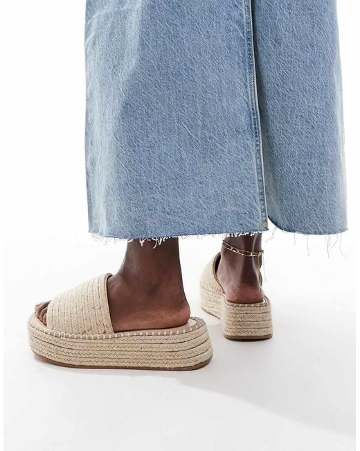 Jordyn di ASOS in Blue