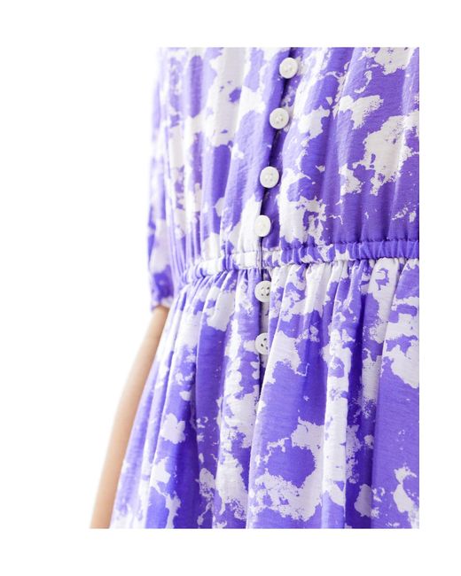 Vestido largo violeta pastel escalonado con estampado marmoleado y mangas abullonadas & Other Stories de color Purple