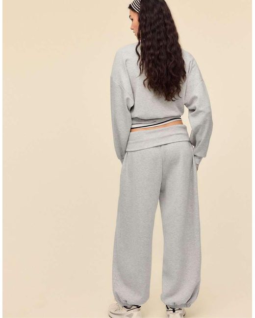 Stradivarius Natural Soft-Touch Balloon Jogger Trousers With Turn-Up Waist