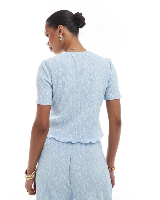 Pieces Blue – knapp geschnittenes t-shirt