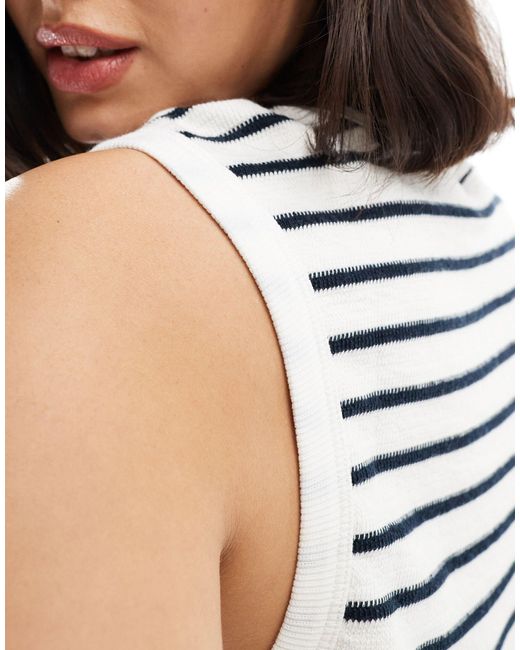 Camiseta color crema a rayas azul marino con acabado texturizado ASOS de color White