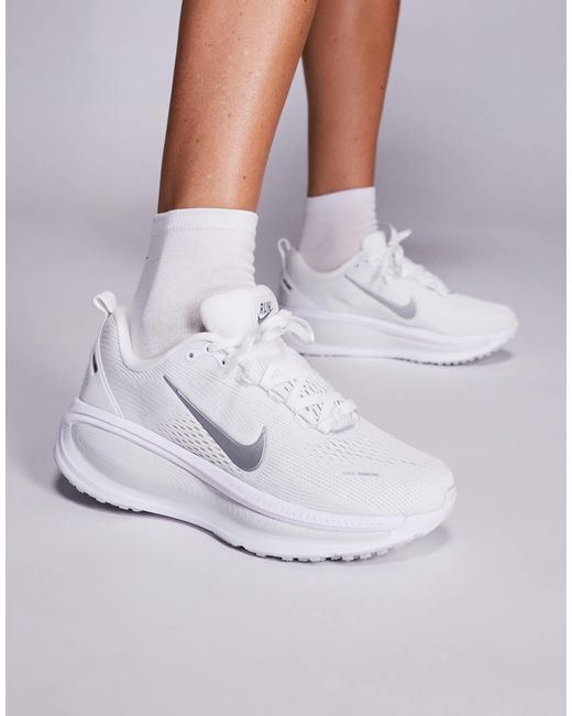 Nike White Vomero 18 Sneakers
