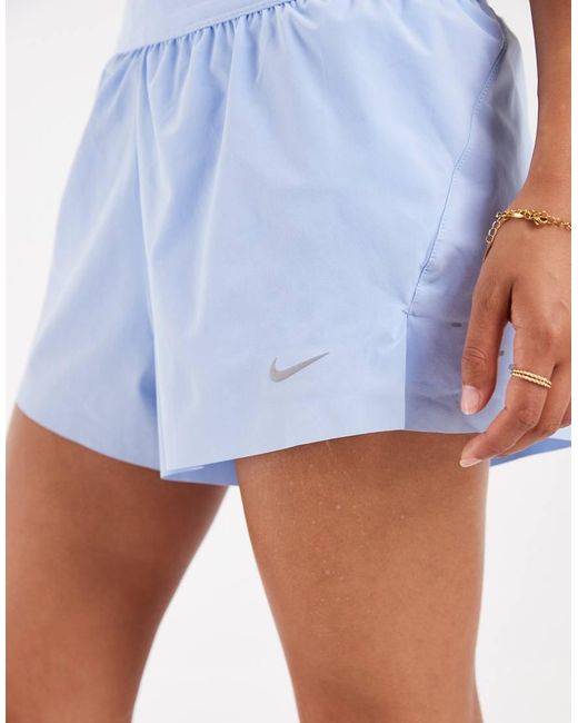 Nike White Swift Dri-Fit Mid Rise 2