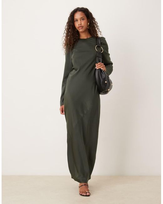 Vestido Lencero Con Diseño De Costuras De Satén Mate De ASOS de color Green
