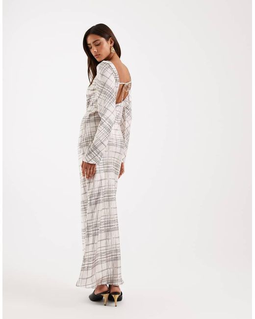 4th & Reckless White Scoop Tie Detail Back Maxi Dress