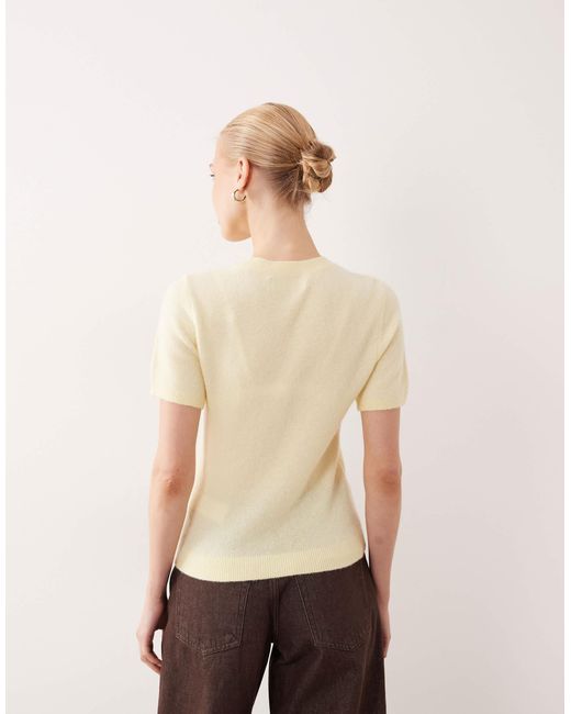 Abercrombie & Fitch Natural – körpernah geschnittenes strick-t-shirt