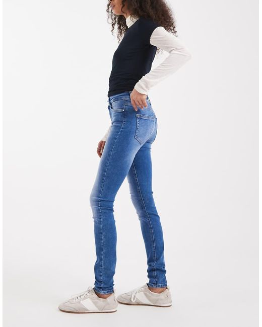 Vaqueros medio ONLY de color Blue