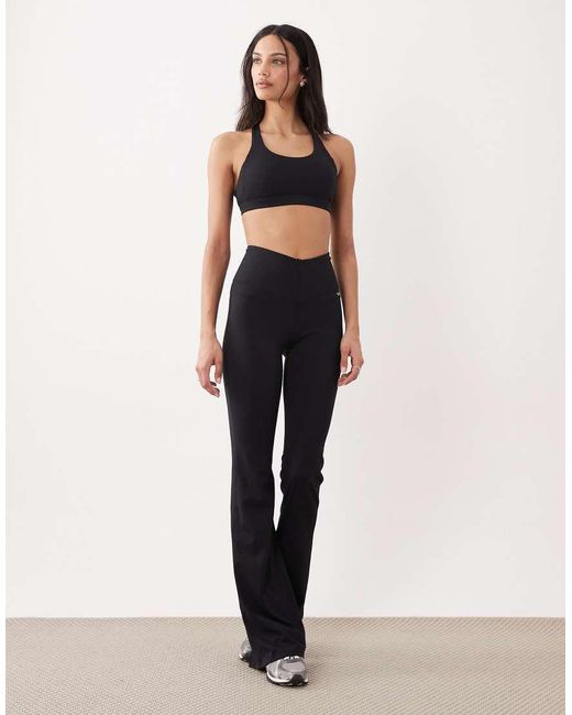 Tala Skinluxe in het Black