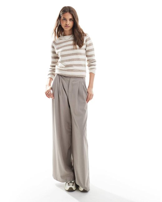 Pull en maille à encolure ronde - crème et beige chiné rayé Vero Moda en coloris White