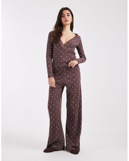 Pantalon ample d'ensemble en maille pointelle - chocolat à pois Miss Selfridge en coloris Brown