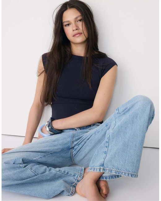 Stradivarius Basic T-Shirt Met Boothals in het Blue