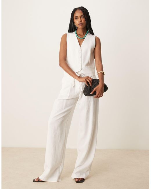Mango White – leichte weste