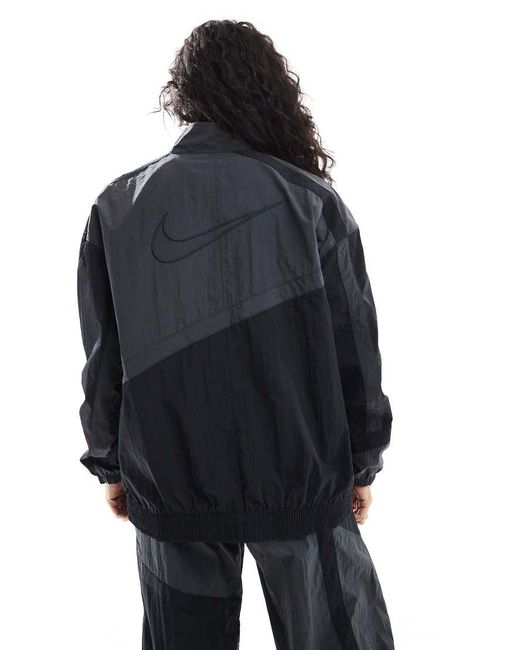 Street di Nike in Blue