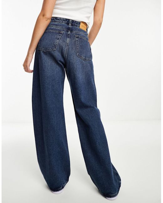 Monki Blue – iku – locker geschnittene jeans