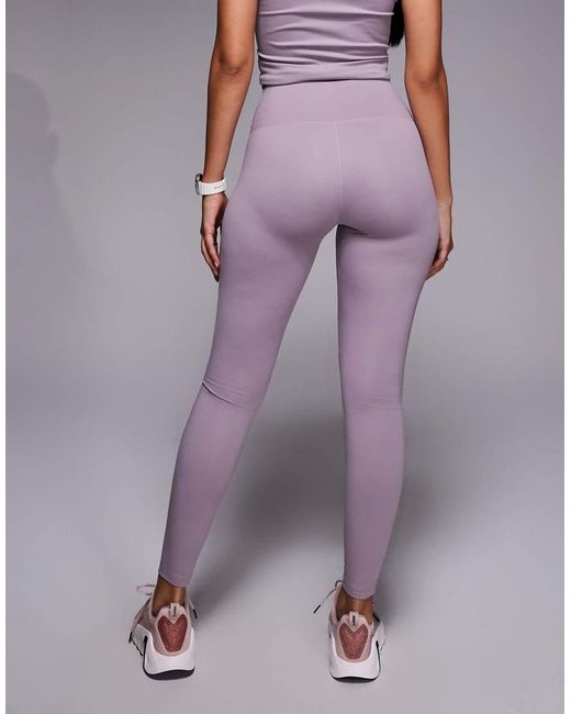 Nike One Training Nike de color Purple
