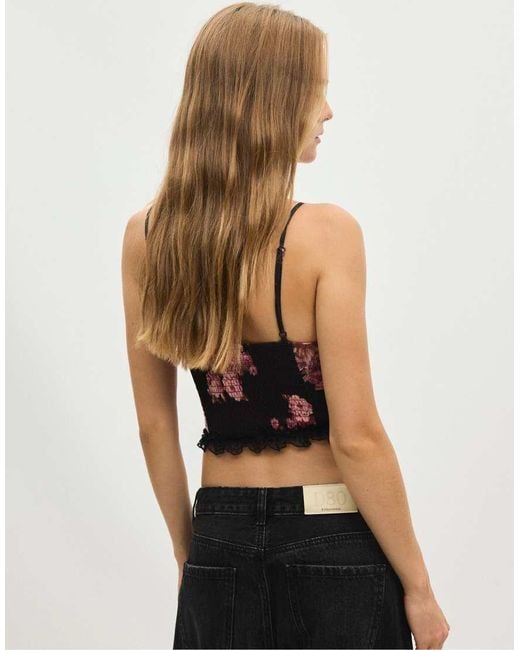Stradivarius Black Fitted Floral Print Cropped Top