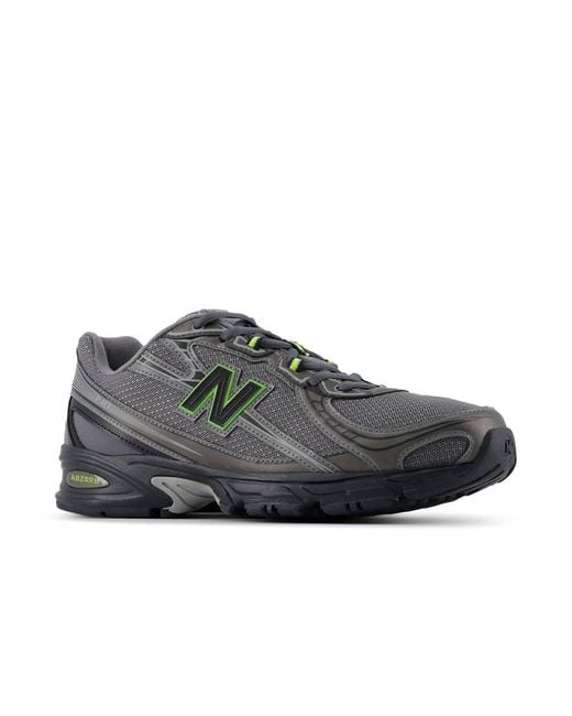 New Balance Black 740 Trainers