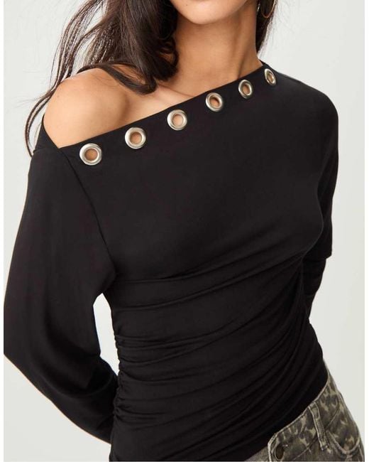 Stradivarius Black Asymmetric T-Shirt With Eyelets