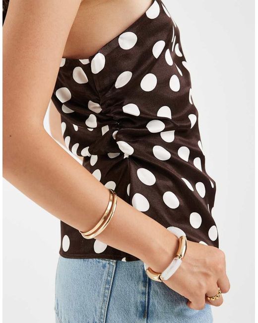 ASOS Asymmetrische Satijnen Top Met Rimpeleffect En Blote Schouder in het Black