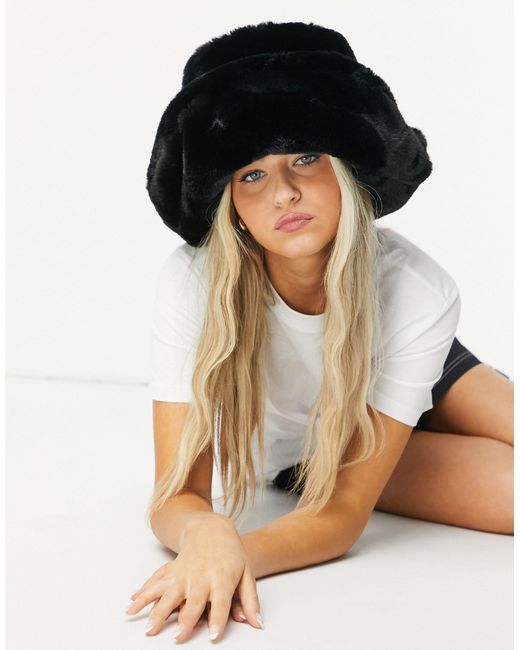 bucket hat fluffy black