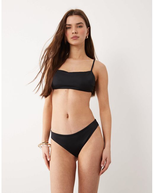 Mix & match - haut ARKET en coloris Black