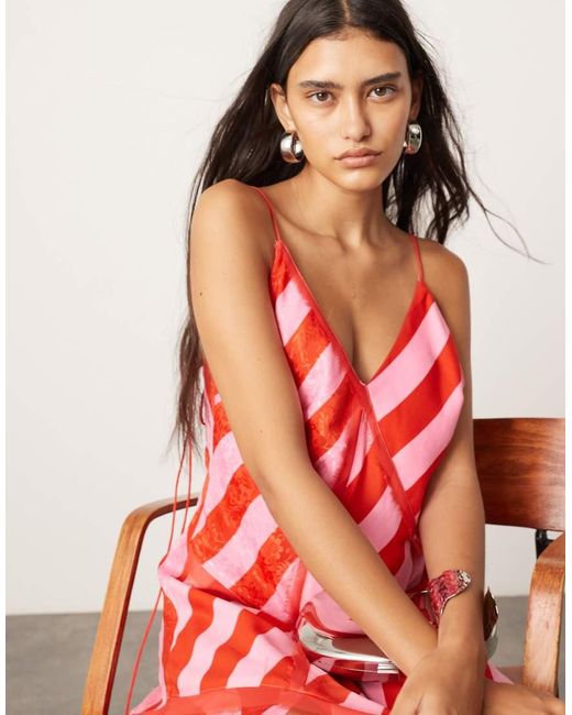 ARRANGE Asos Design in het Red