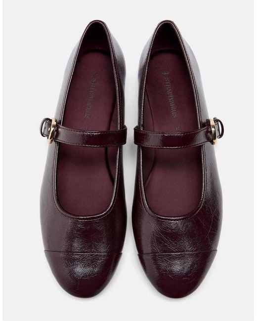 Stradivarius White Leather Effect Ballet Flats With Toecap