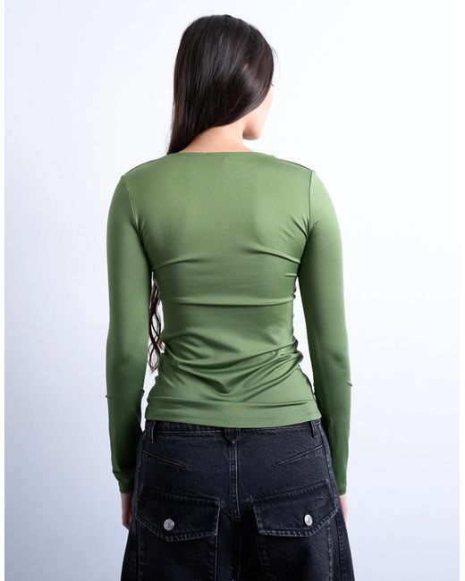 Top ajusté à manches longues et col ras TOPSHOP en coloris Green
