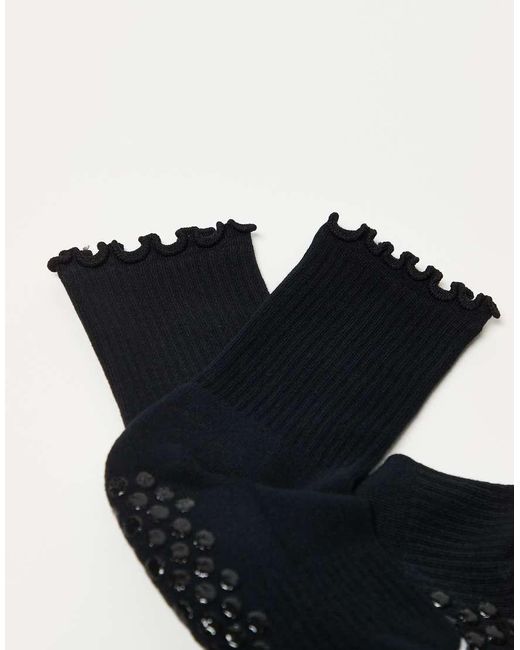 4505 Black 2 Pack Non Slip Grip Lettuce Edge Pilates Crew Socks