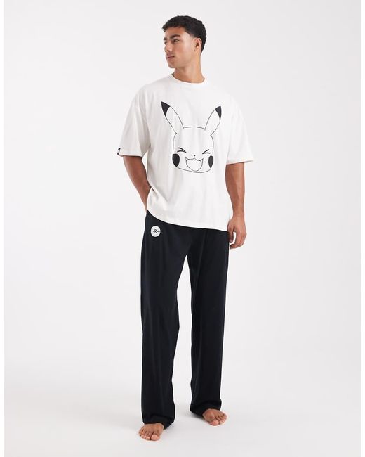 Pijama Con Diseño De Pokémon De ASOS de hombre de color White