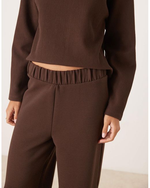 Pantalon épais côtelé d'ensemble à coupe large - chocolat ASOS en coloris Brown