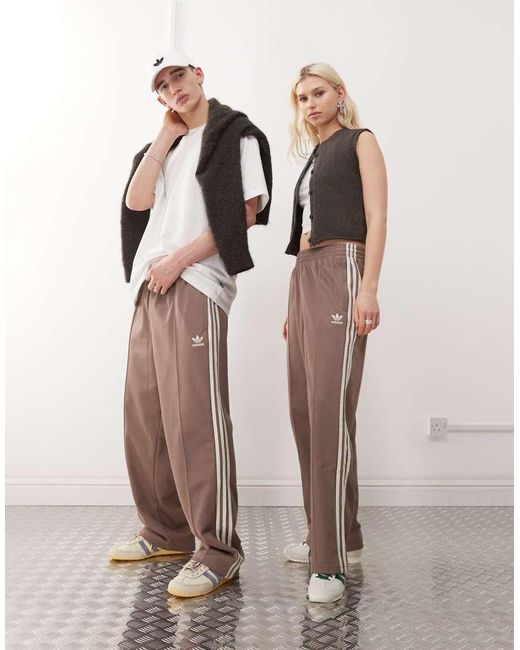 Pantalones De Chándal Marrones De Corte Suelto Firebird De -Marrón Adidas Originals de color Brown